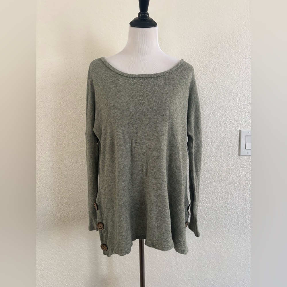 7th Ray Gray Knit Button Side Sweater - Size Large